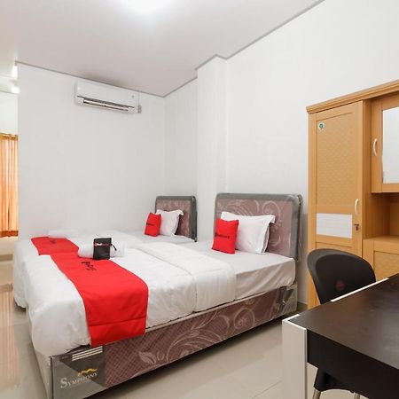 Hotel Reddoorz Syariah Near Rsu Suaka Insan Banjarmasin Banjarmasin  Exterior foto