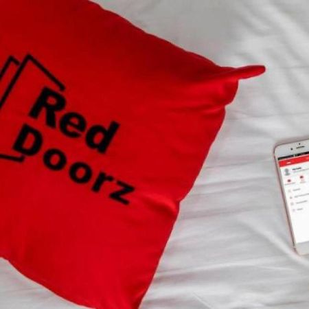 Hotel Reddoorz Syariah Near Rsu Suaka Insan Banjarmasin Banjarmasin  Exterior foto