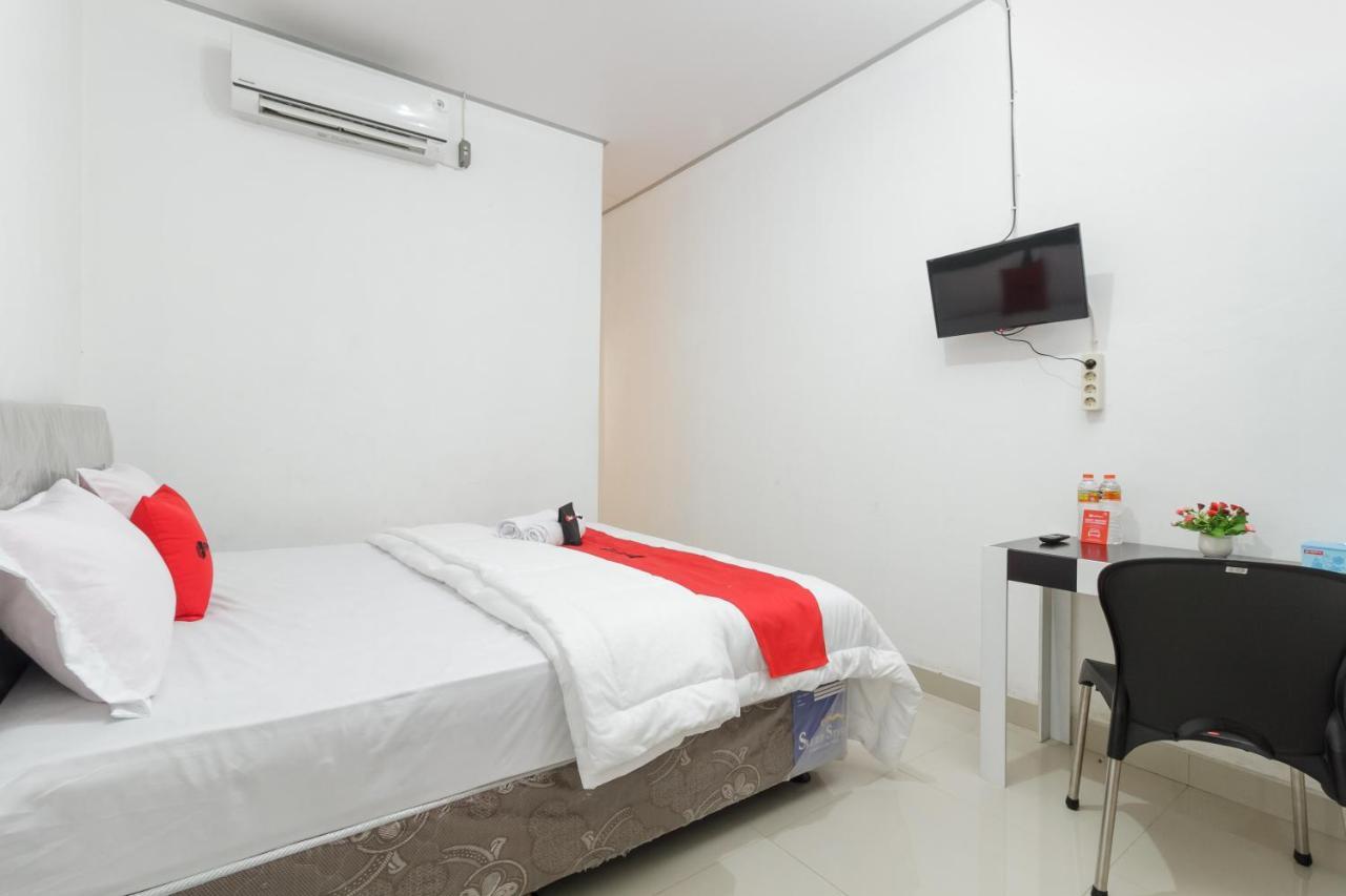 Hotel Reddoorz Syariah Near Rsu Suaka Insan Banjarmasin Banjarmasin  Exterior foto